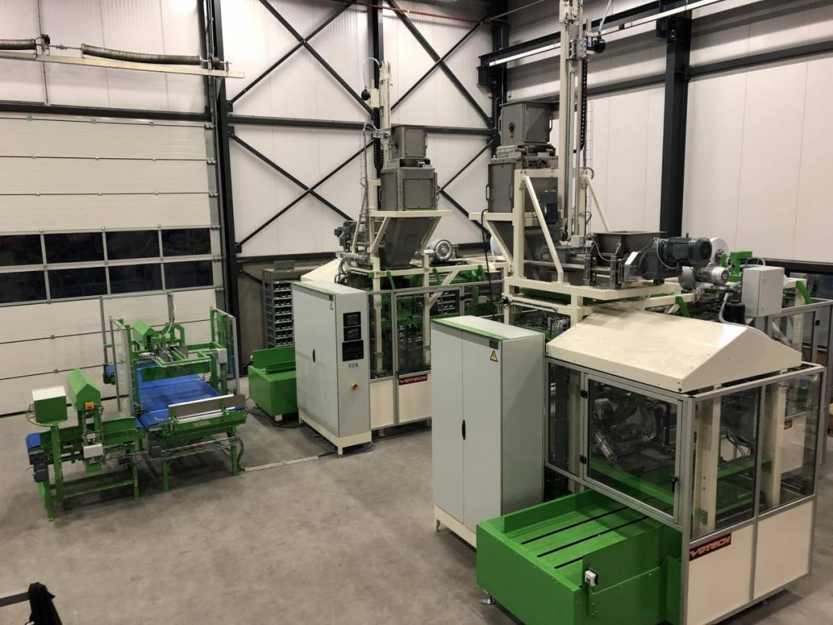 The first filling Machines for 2019 are on their way 