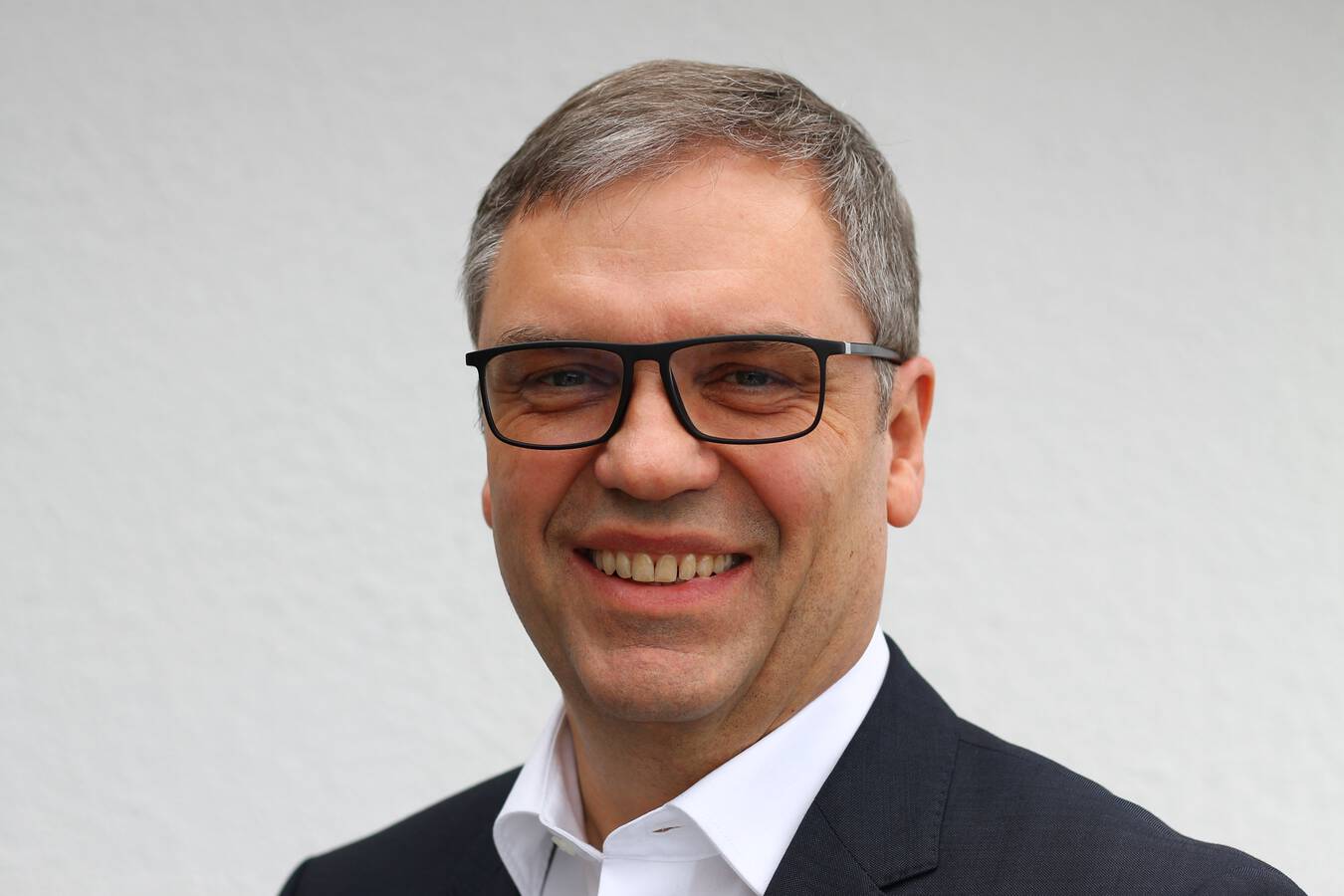 Ulrich Stolz is Head of Technical Engineering at Keller Lufttechnik in Kirchheim unter Teck. Keller Lufttechnik specializes in clean air for all industries. The family run company, now in its fourth generation, commands a global presence. Ulrich Stolz is 